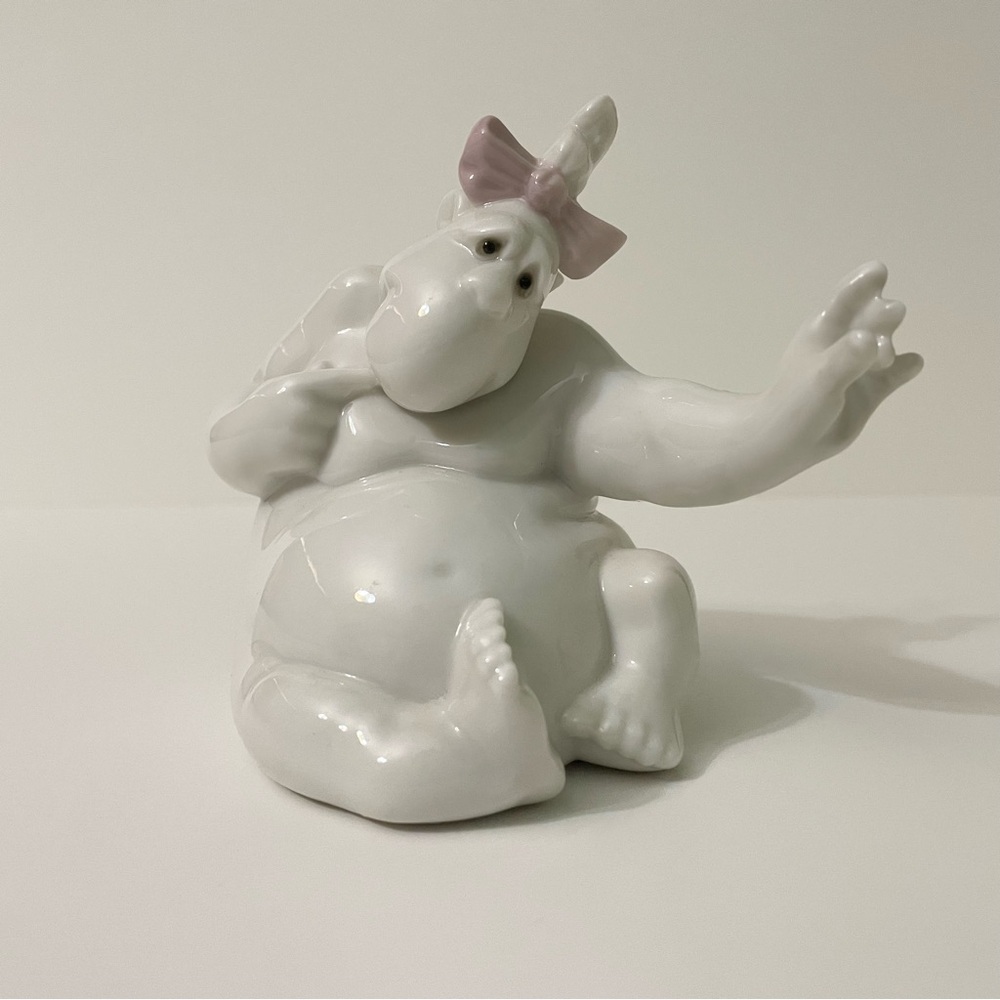 Nao Lladro Porcelain You Are So Kind Gorilla Figurine